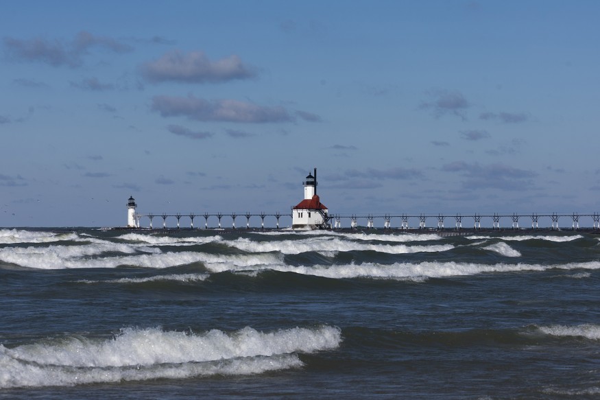 Could Freshwater Waves Transform Clean Energy? Great Lakes Project Tests an Unexpected Solution for Remote Communities