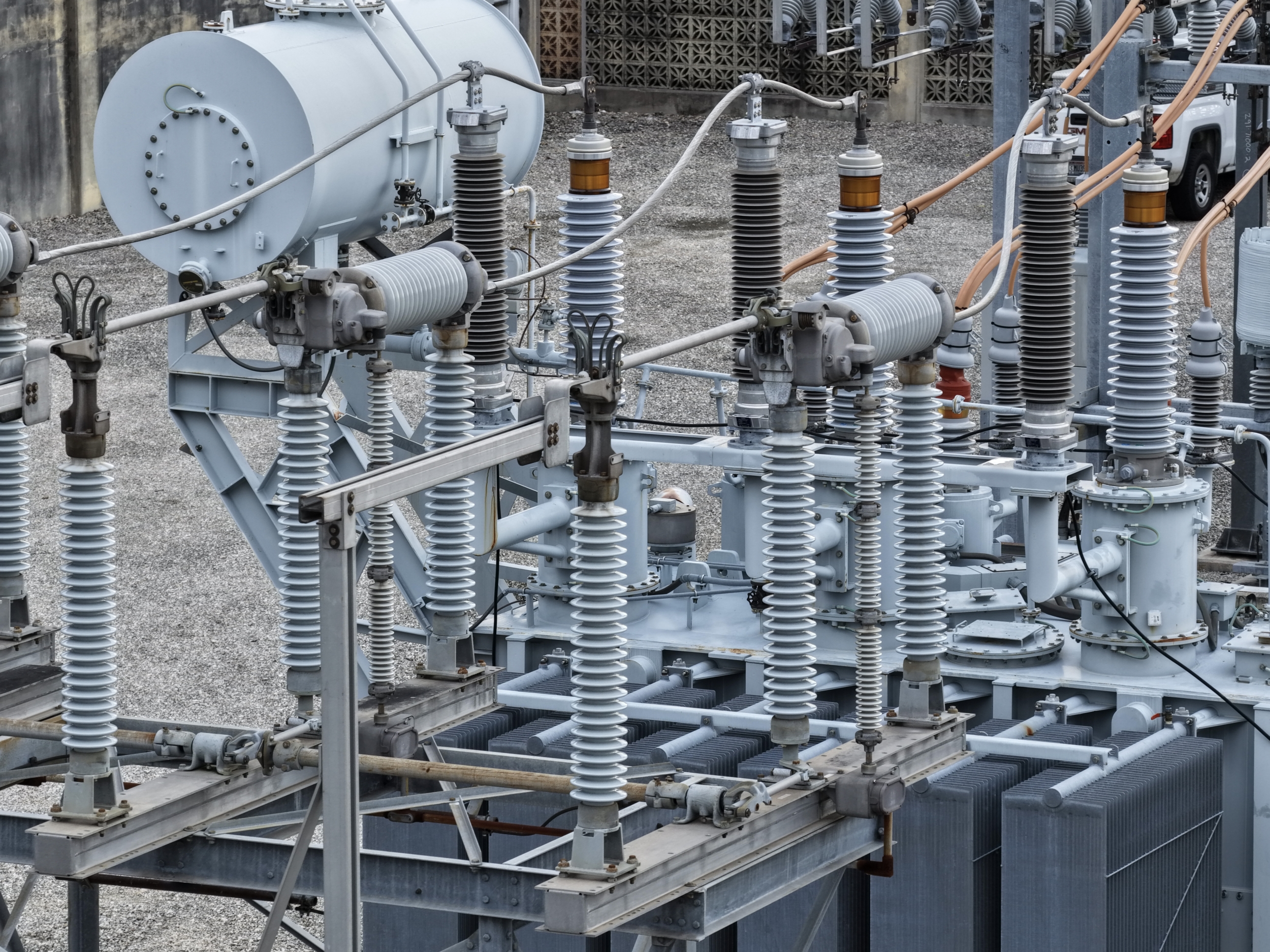 Federal Grid Security Review Reaches Batteries and Inverters Already Installed on the Power System