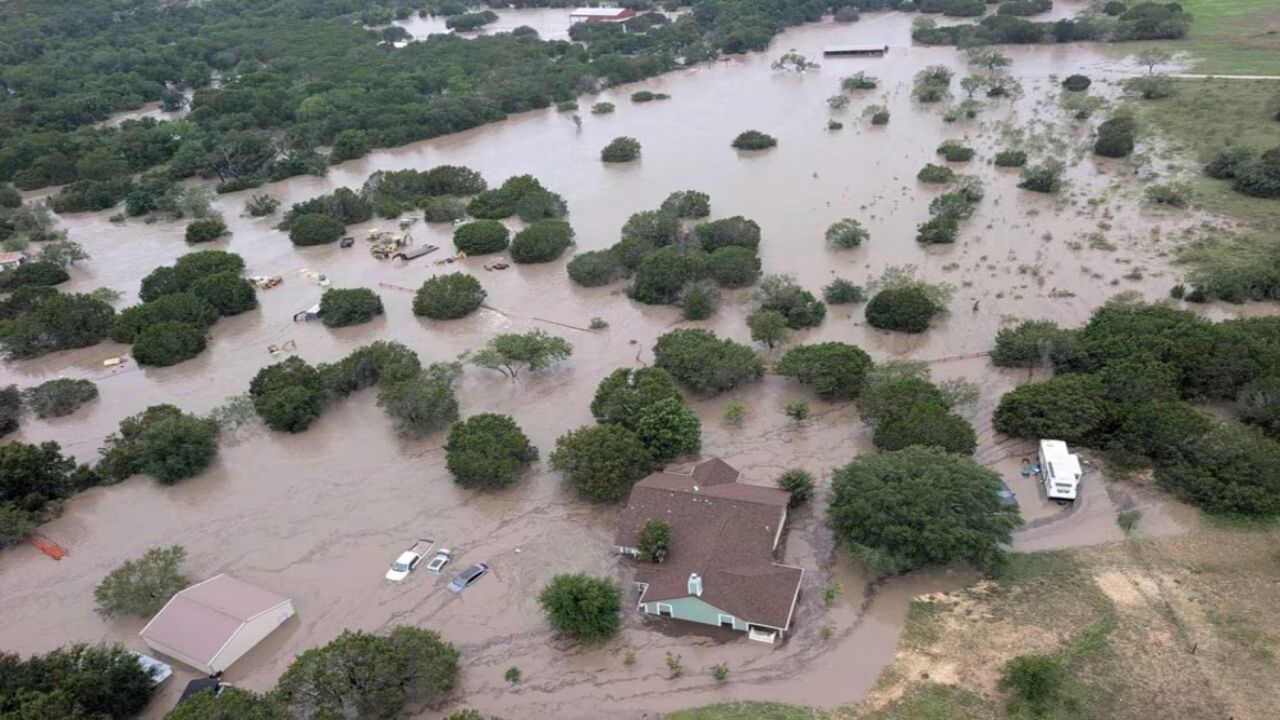 Texas Stages Swiftwater Teams as Flash Flood Threat Builds Across West Texas and the Panhandle Through Midweek