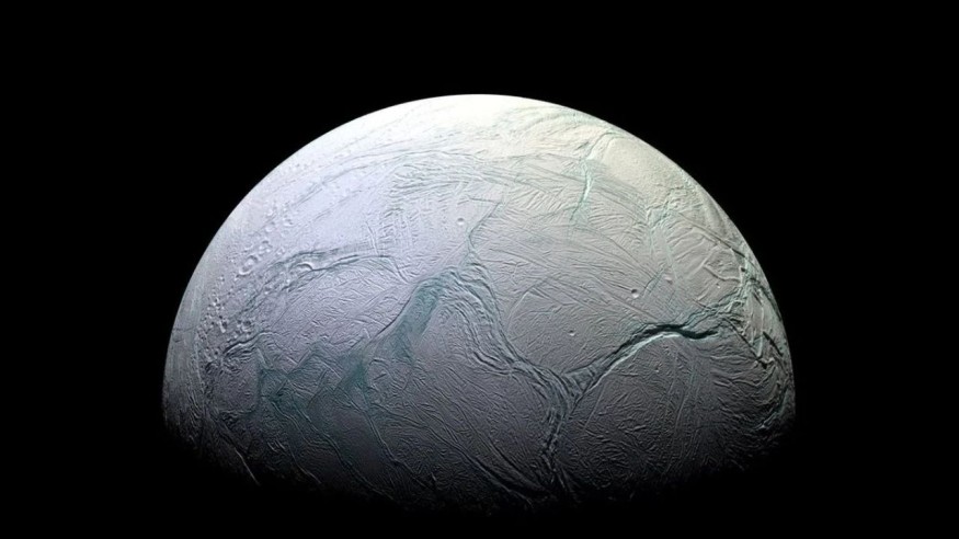Salt Grains From Enceladus Are More Varied Than Expected, Which Could Help Future Missions Read Its Ocean