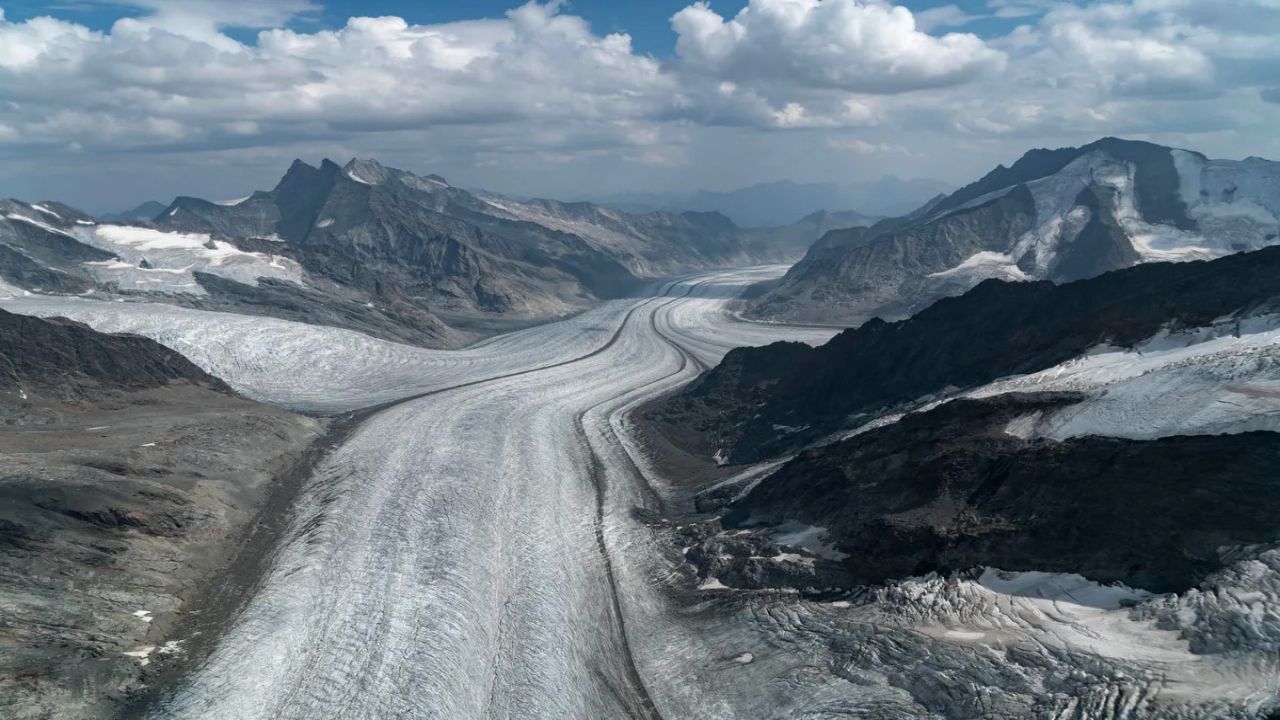 Swiss Glaciers Lost 5.5% of Their Ice in 2026 as Rhône, Aletsch and Clariden Glaciers Set Melt Records