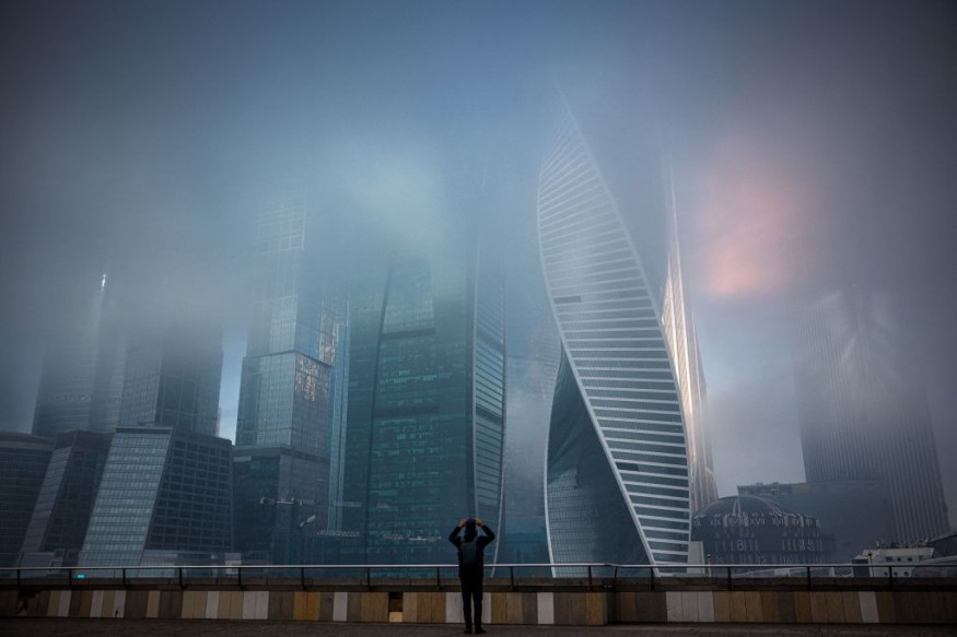 TOPSHOT-RUSSIA-WEATHER-FOG