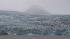 TOPSHOT-NORWAY-SVALBARD-NATURE-ARCTIC